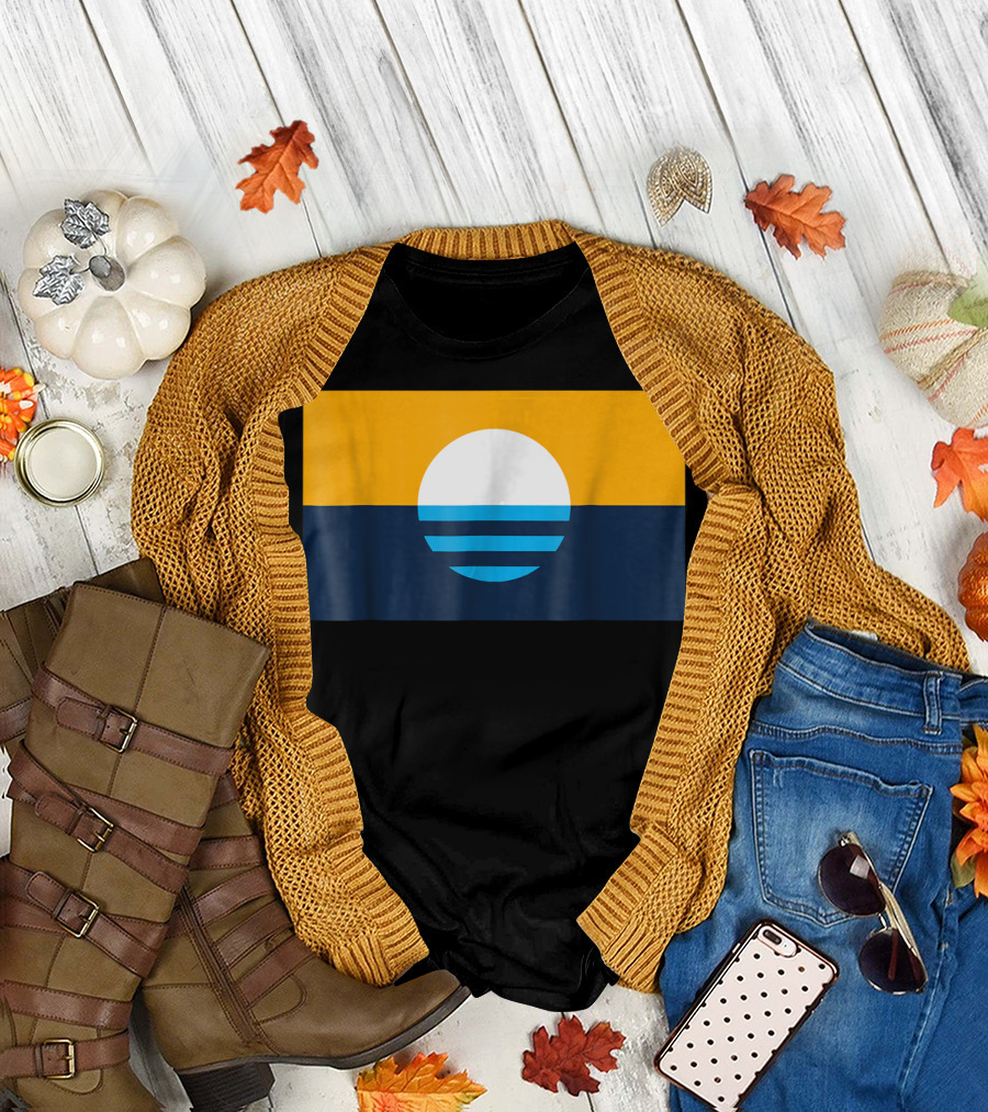 People's Flag of Milwaukee Sun Waves T-Shirt
