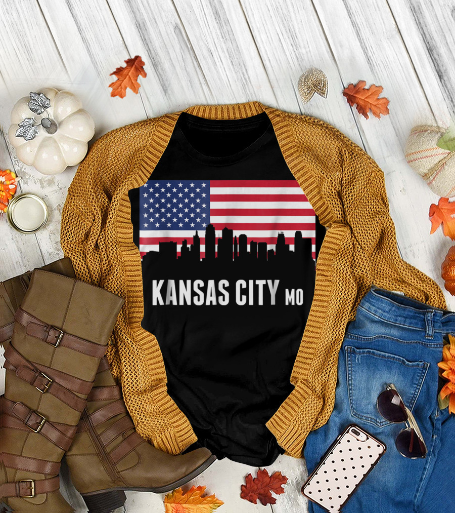 Kansas City MO American Flag Cityscape Skyline America T-Shirt
