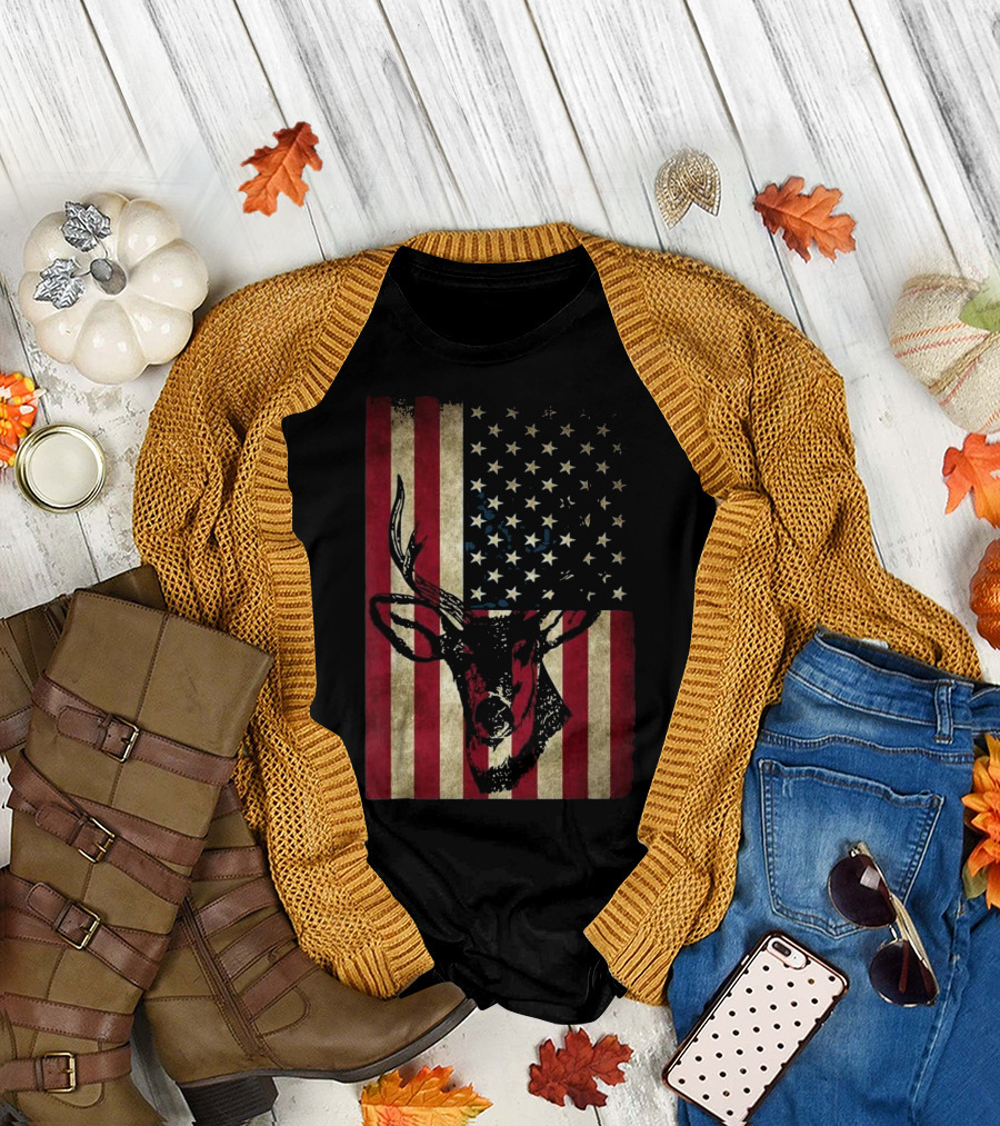 Great American Flag Patriotic Deer Hunting Stars and Stripes Buck T-Shirt