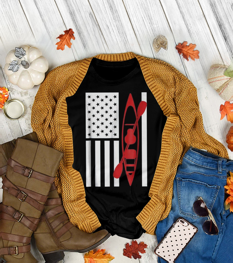 American Flag Kayak Paddle Stars and Stripes Cool Kaya T-Shirt