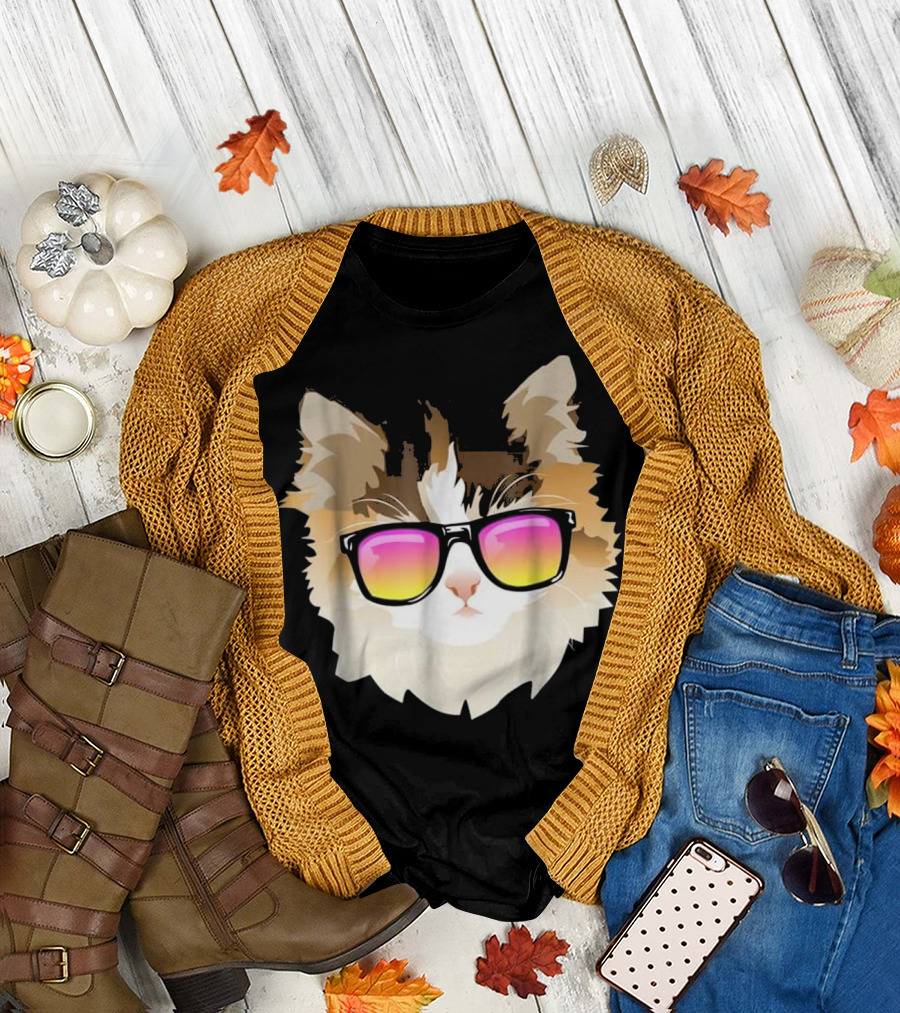 Cute Calico Cat With Sunglasses T-Shirt