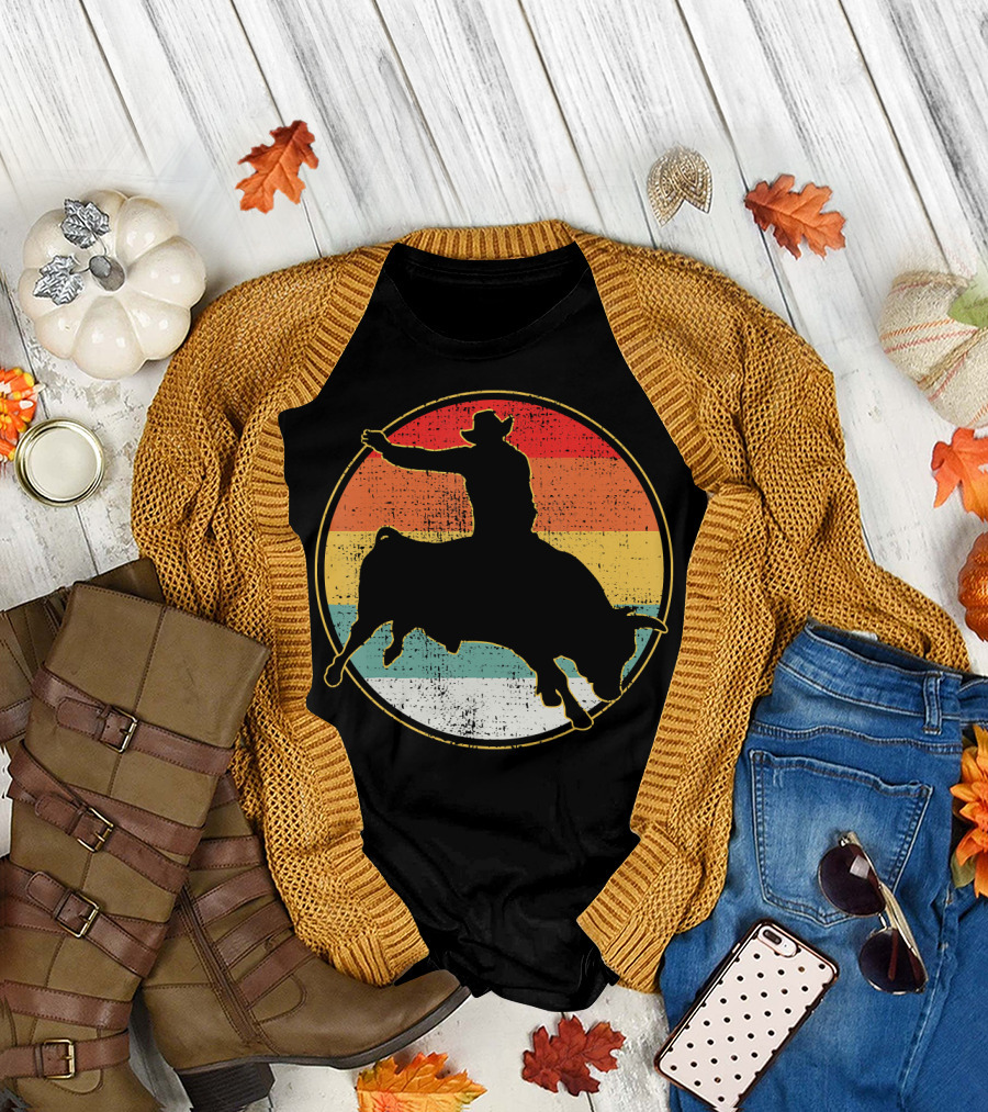 Bull Riding Cowboy Rider Western Vintage Silhouette Retro Sunset T-Shirt