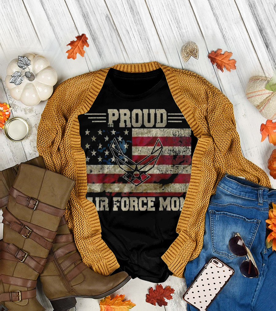 Proud Air Force Mom American Flag Military Veteran Pride T-Shirt