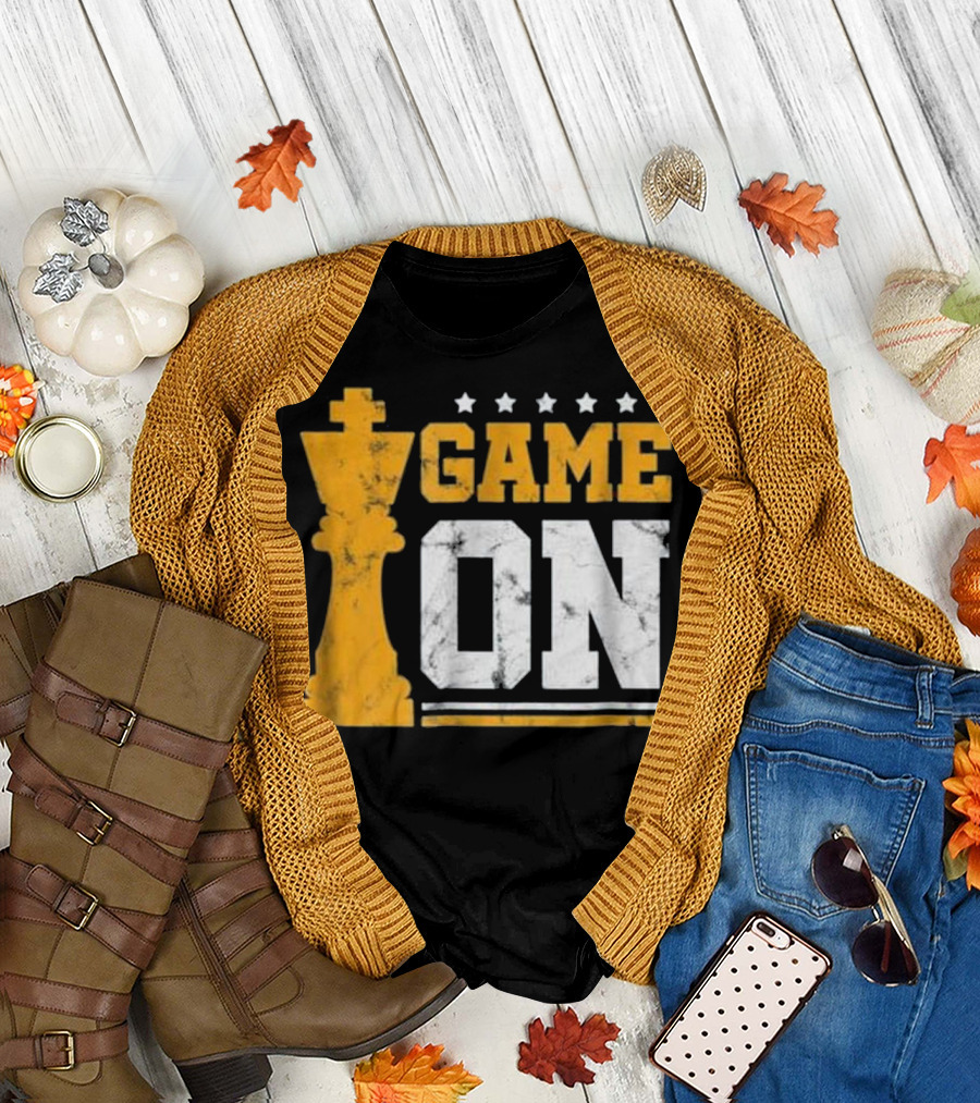 Awesome Vintage Game On Chess King Grand Mast T-Shirt