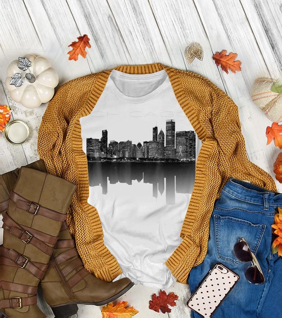 Chicago City Skyline Lights at Night T-Shirt