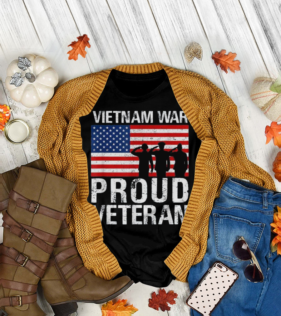 Vietnam War Proud Veteran American Flag Salute T-Shirt