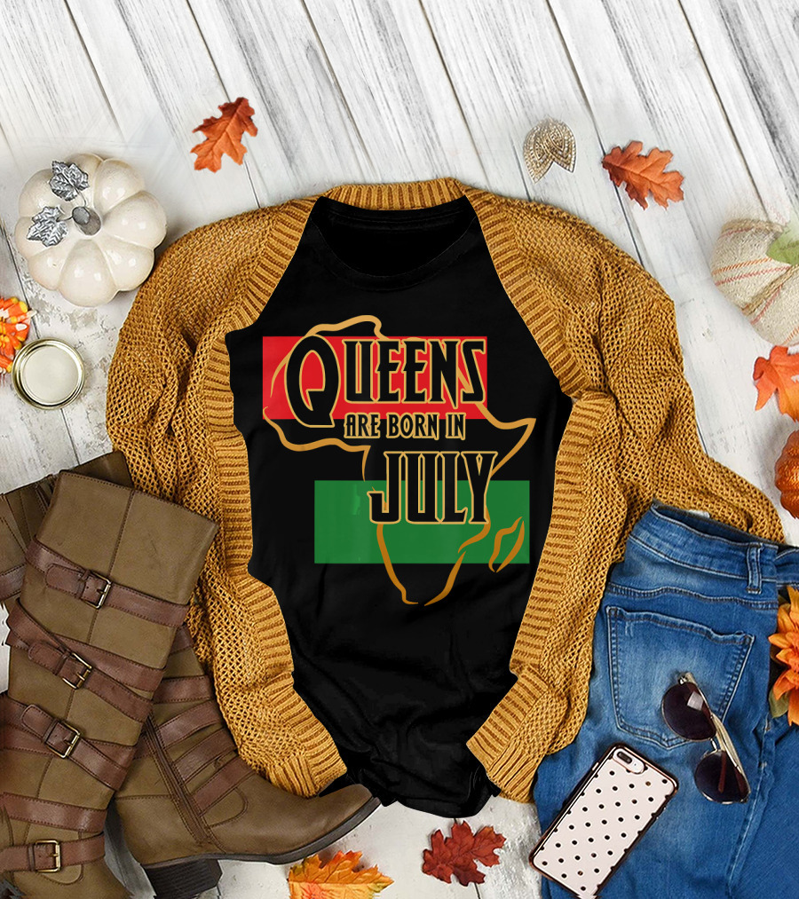 Queens Are Born in July Africa Map T-Shirt