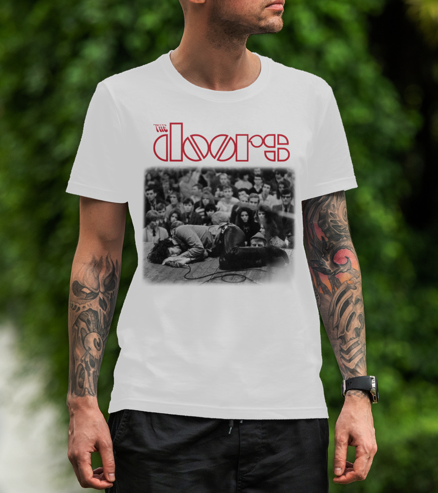 The Doors Vintage Concert Photography Black And White Crowd Scene T-Shirt