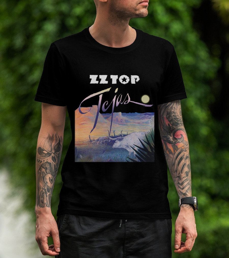 Zz Top Tejas Desert Scene With White Longhorn Under Moon T-Shirt