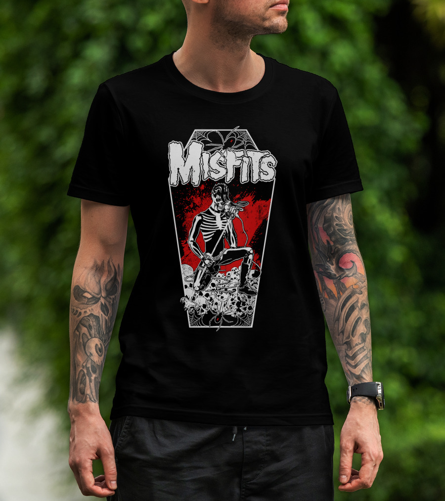 Misfits Coffin Skeleton Skulls Red Black T-Shirt