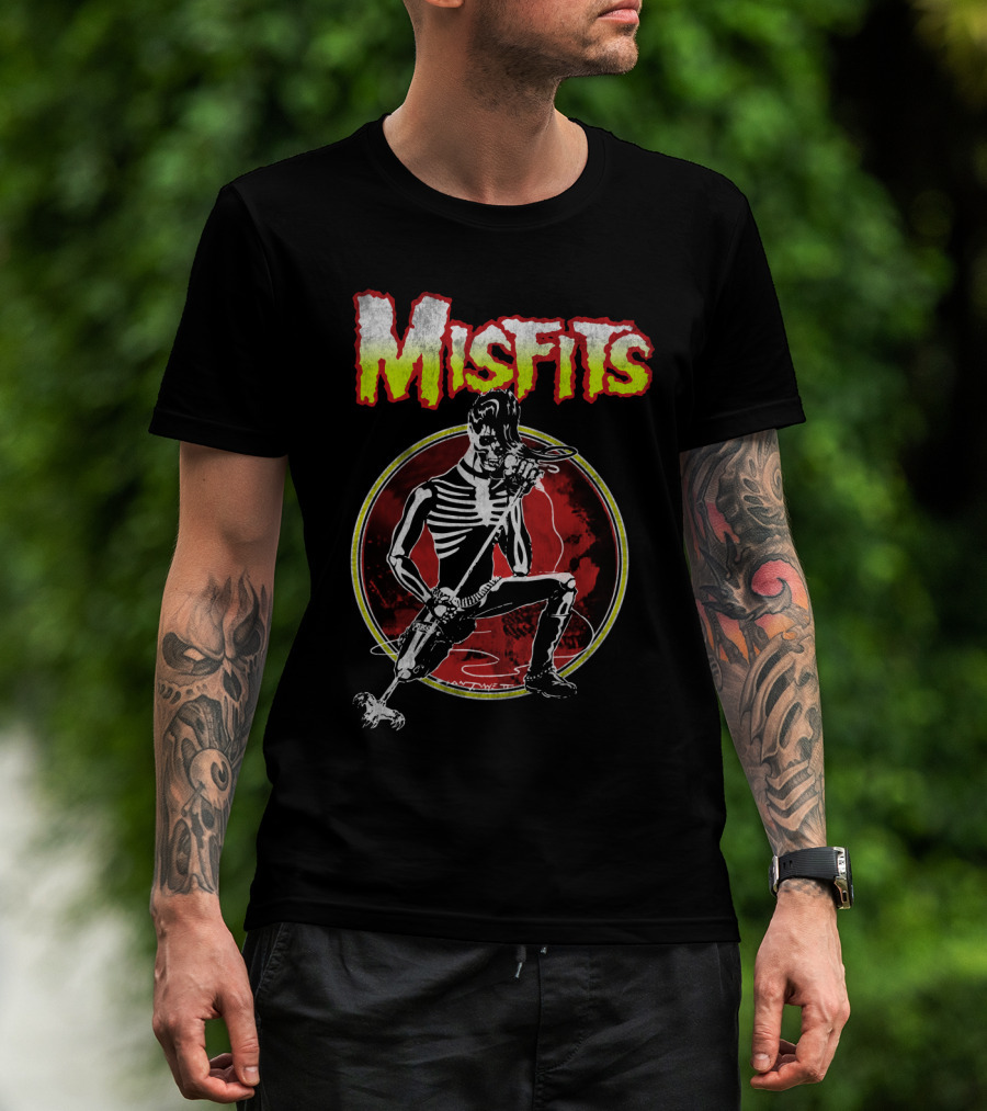 Misfits Skeleton Mic Rock Artwork T-Shirt