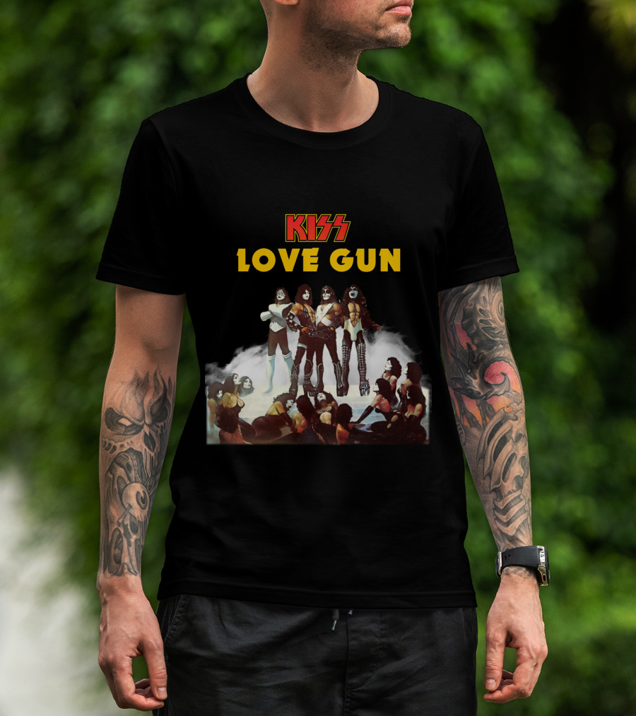 Kiss Love Gun Album Cover T-Shirt