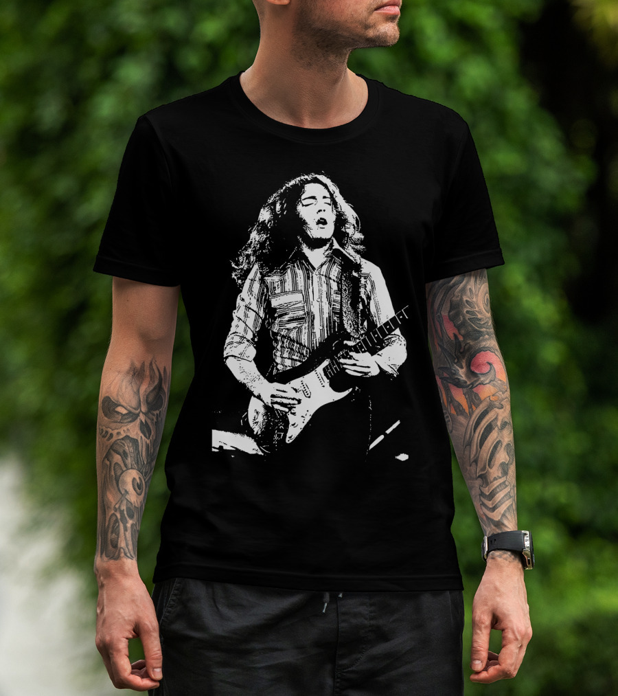 Rory Gallagher Guitarist Vintage Retro Style T-Shirt
