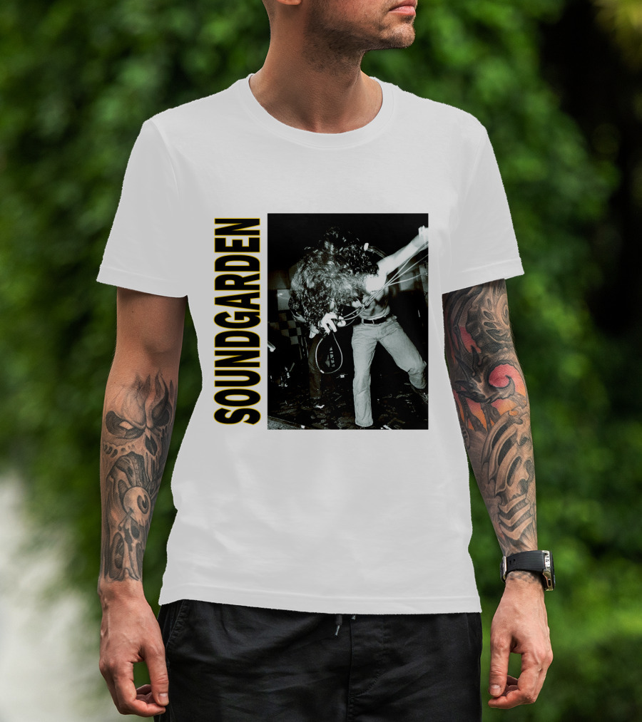 Soundgarden Live Performance Photo Vintage Style T-Shirt