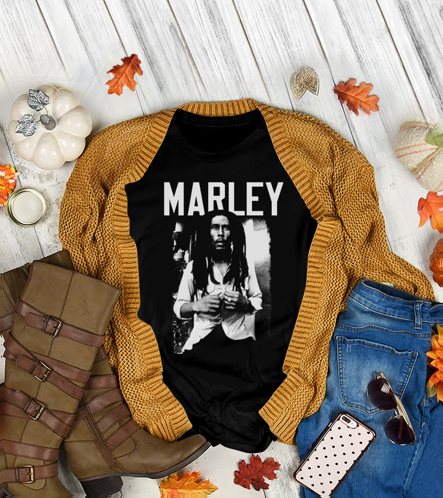 Marley Bml (7) Reggae Legend Iconic Portrait Black And White T-Shirt