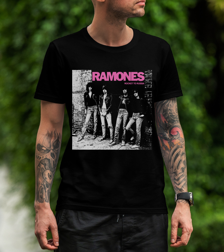 Ramones Rocket To Russia Band Photo Album Cover T-Shirt