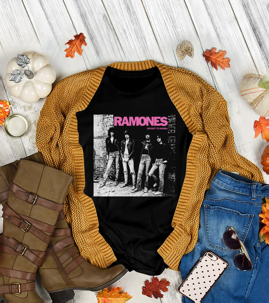 Ramones Rocket To Russia Band Photo Album Cover T-Shirt