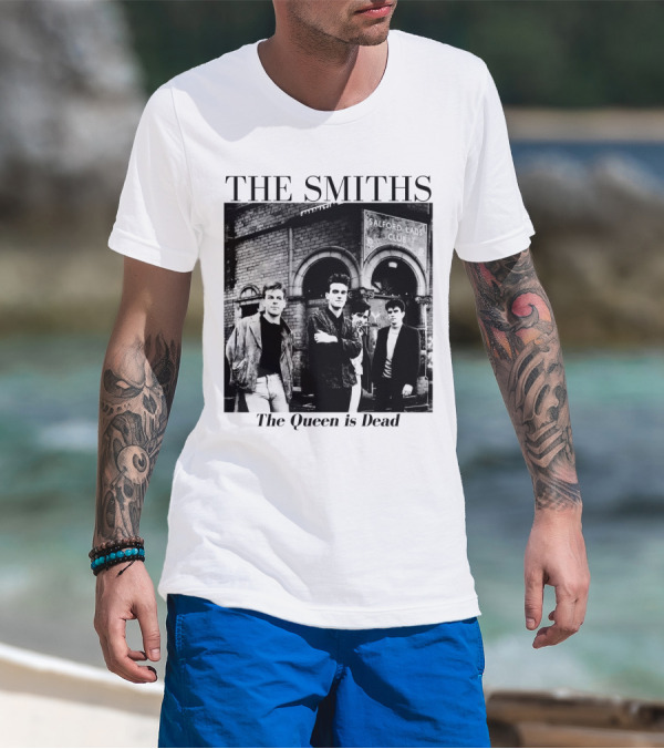 THE SMITHS SALFORD LADS CLUB THE QUEEN IS DEAD T-Shirt
