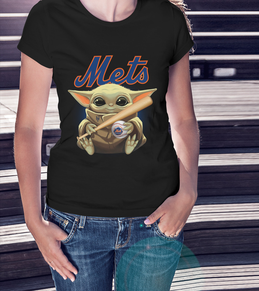 Mets Baby Yoda Holding Baseball Bat And Baseball With New York Mets T-Shirt