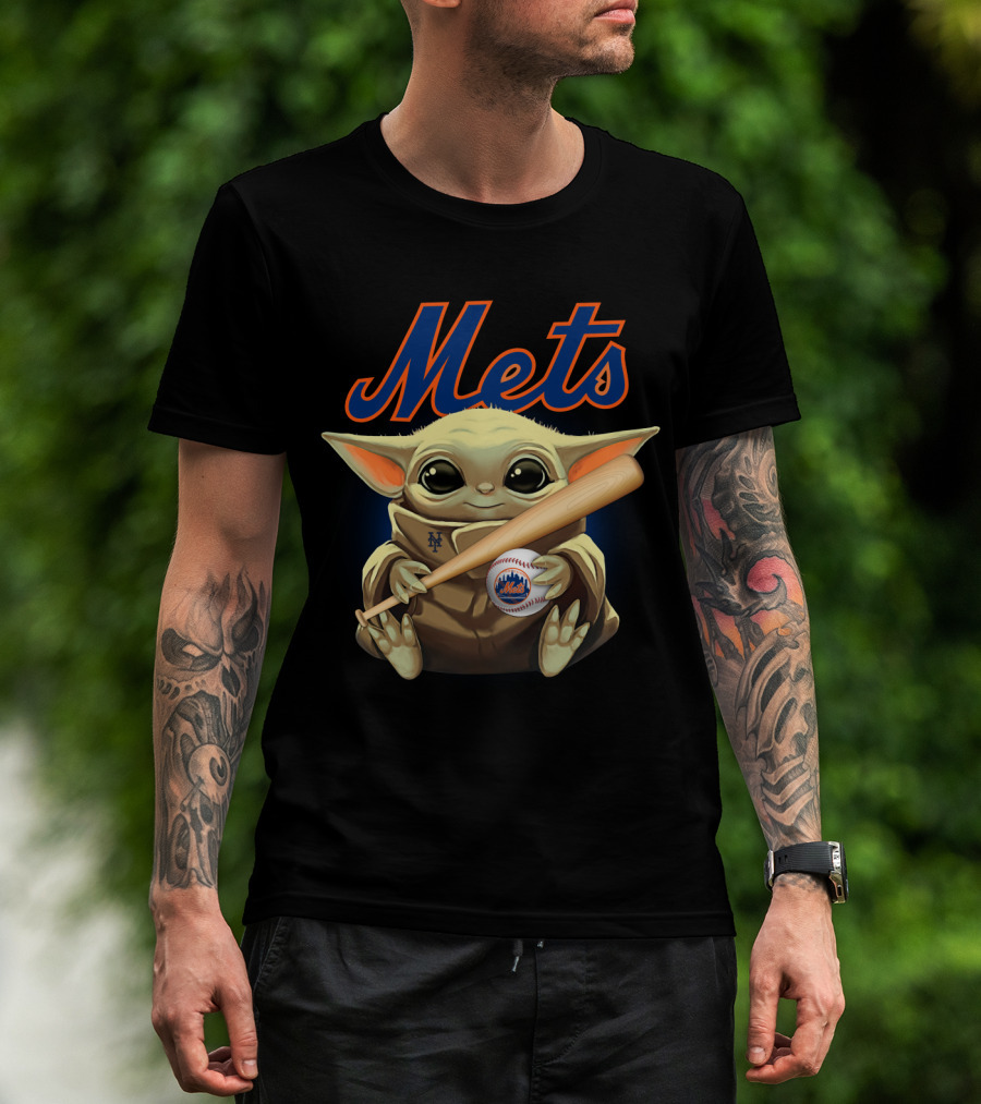 Mets Baby Yoda Holding Baseball Bat And Baseball With New York Mets T-Shirt