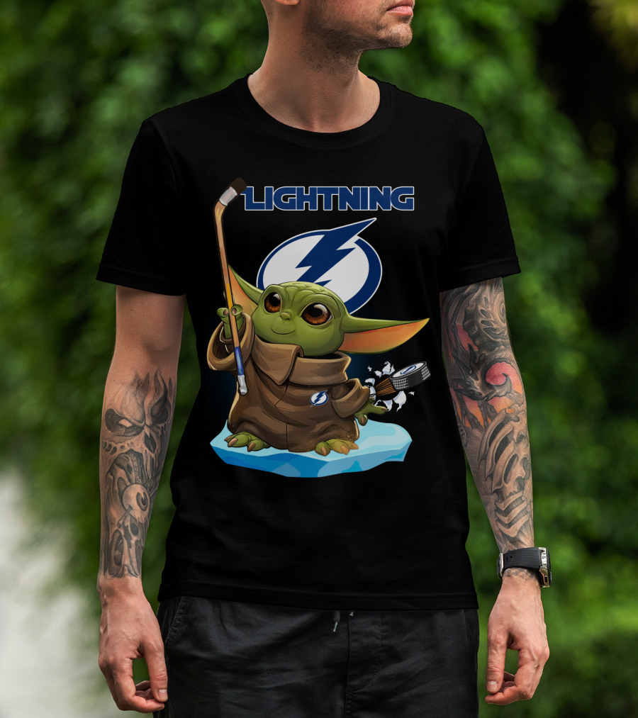 Baby Yoda Hockey Enthusiast Tampa Bay Lightning Nhl Mashup T-Shirt