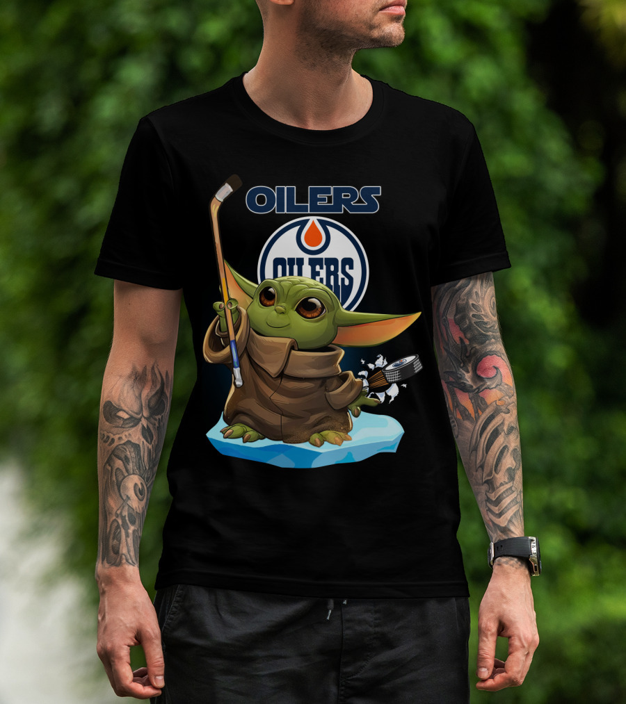 Oilers Baby Yoda Holding Hockey Stick And Puck On Ice T-Shirt