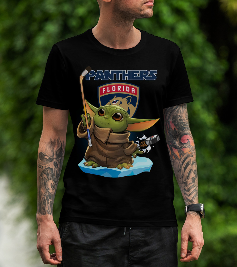 Baby Yoda Playing Hockey With Florida Panthers T-Shirt