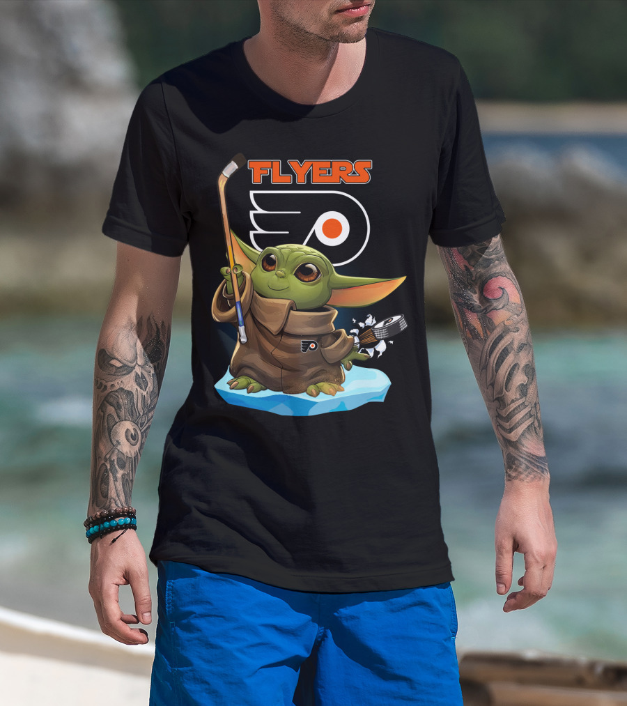 Philadelphia Flyers Baby Yoda With Hockey Stick And Puck T-Shirt