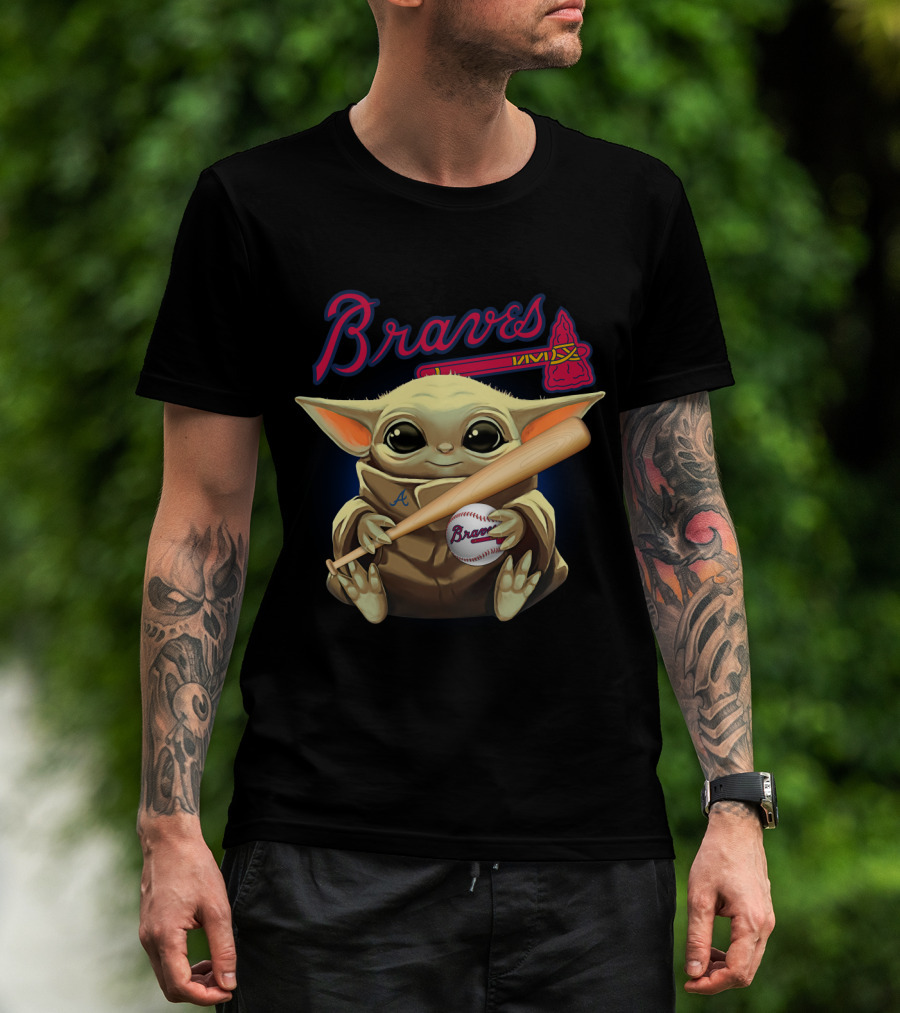 Braves Baseball Baby Yoda Holding Bat And Ball T-Shirt