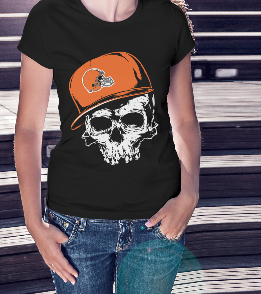 Cleveland Browns Skull With Helmet Cap T-Shirt
