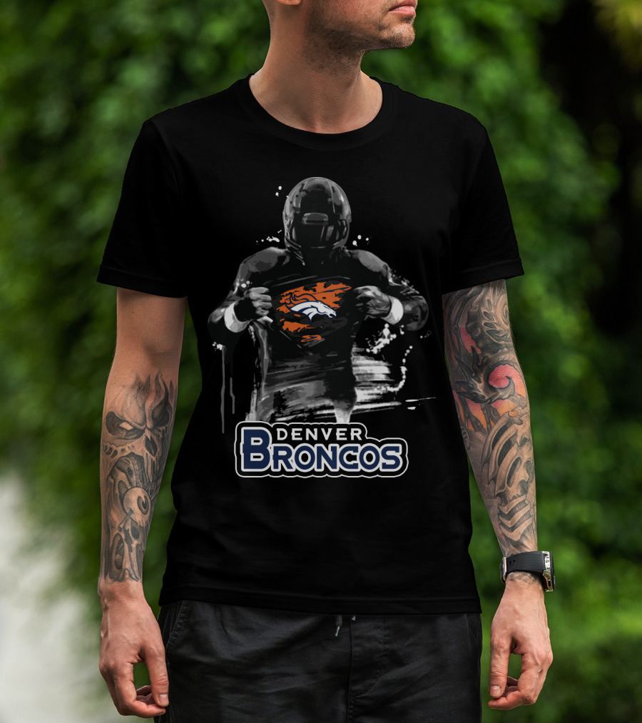 Denver Broncos Football Player Logo Splash Effect T-Shirt