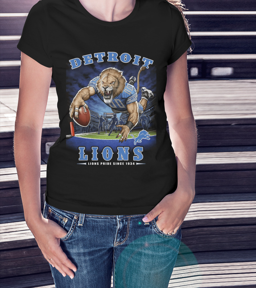 Detroit Lions Pride Since 1934 End Zone Nfl Touchdown Roaring Football Player T-Shirt