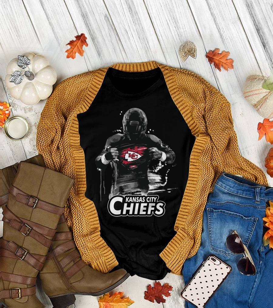 Kansas City Chiefs Football Player Kc Logo Print T-Shirt