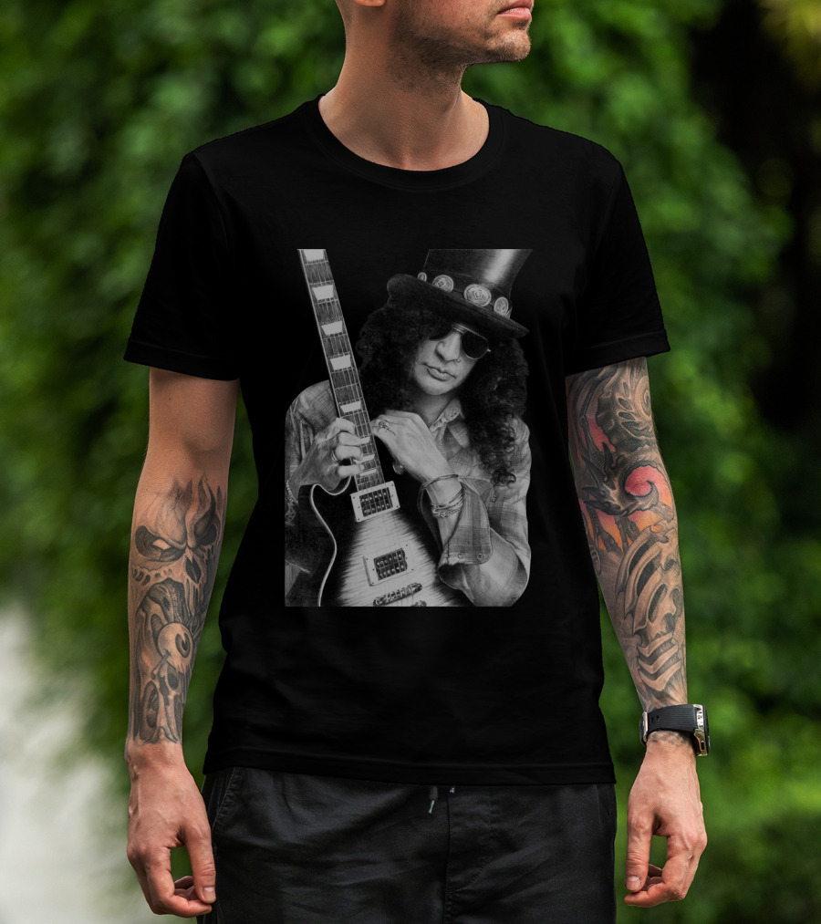 Guns N' Roses Slash With Guitar Iconic Black And White T-Shirt