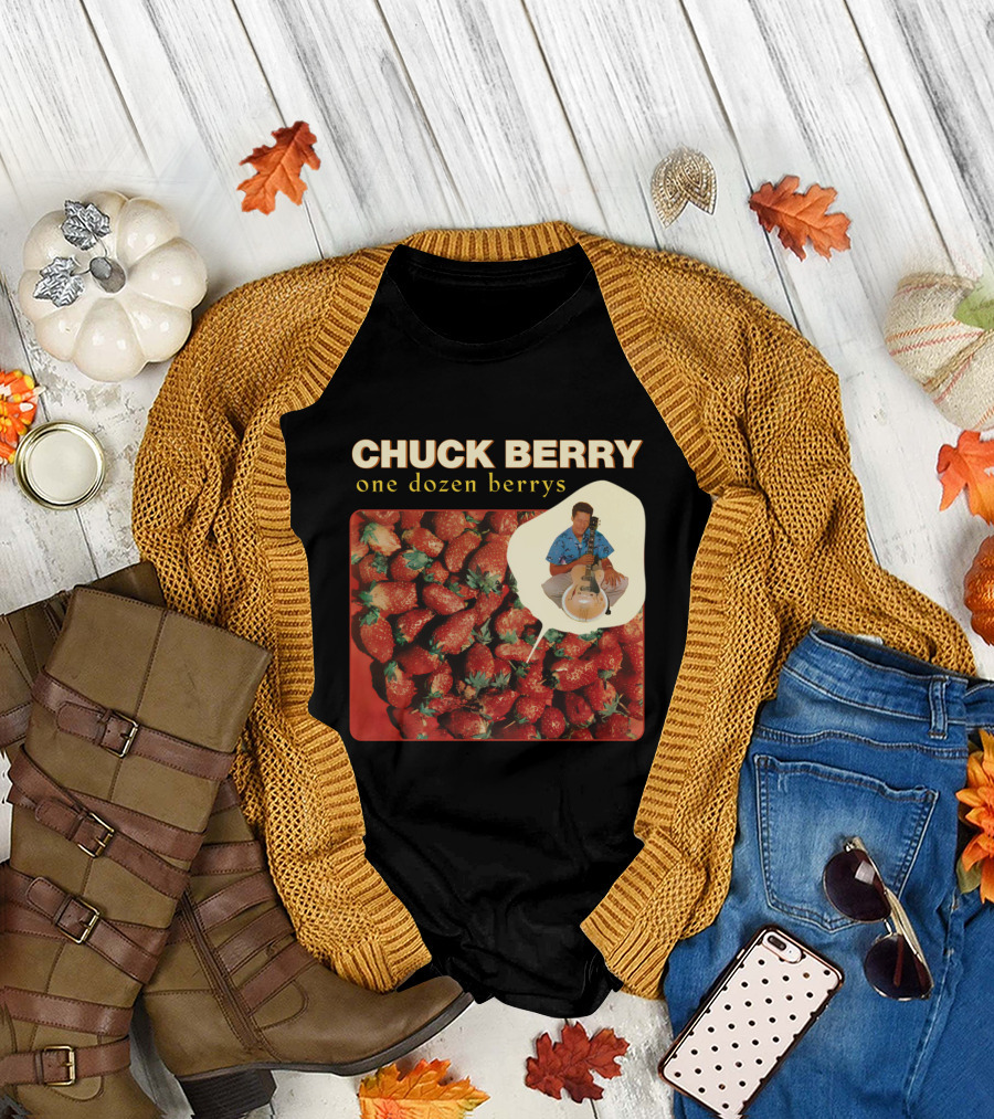 CHUCK BERRY One Dozen Berrys CBR 09 Strawberry Collection T-Shirt