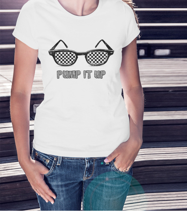EVCTL 01 Checkered Sunglasses Pump It Up T-Shirt
