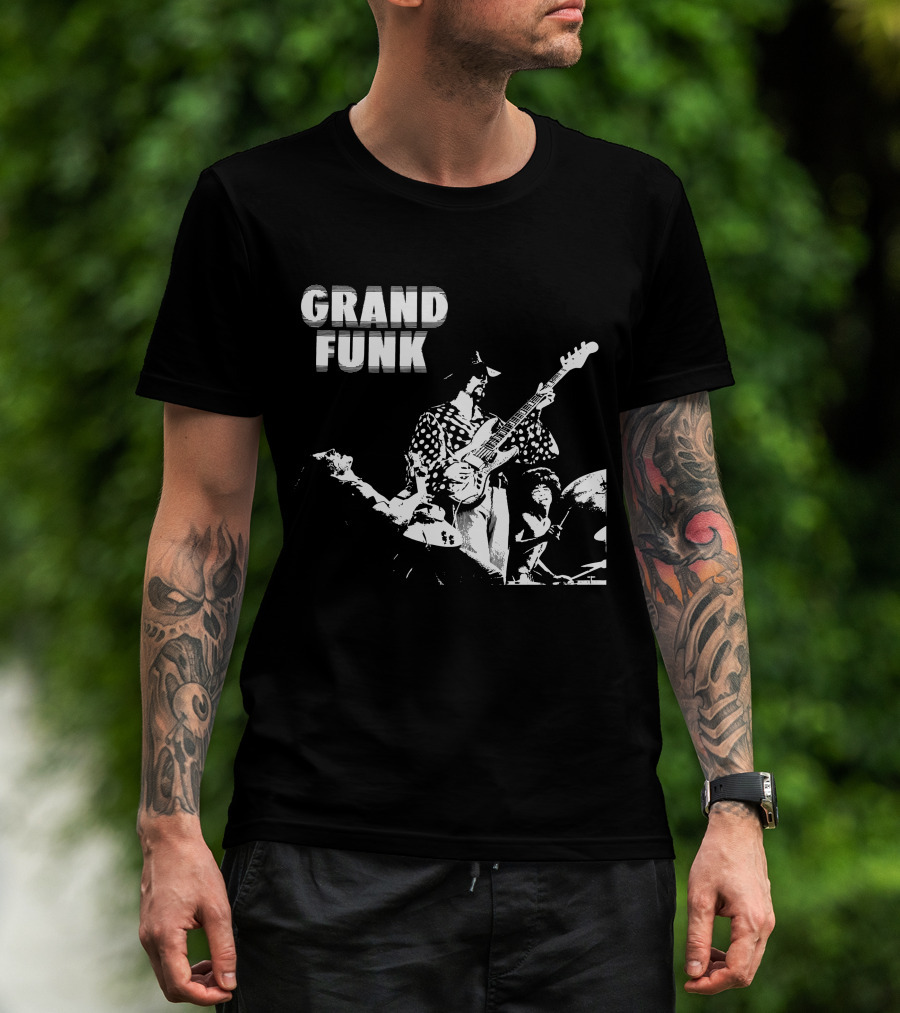 Grand Funk Railroad Live Concert Performance Retro Style T-Shirt