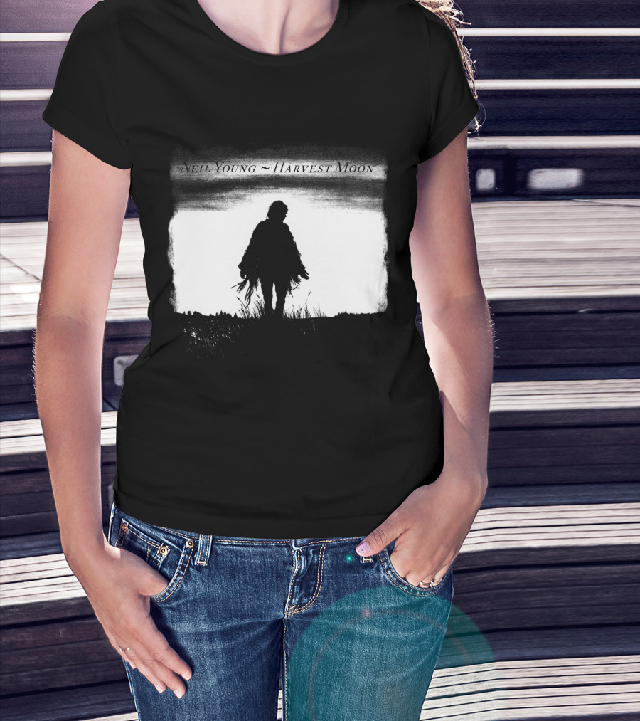 Neil Young Harvest Moon Silhouette Dark Horizon Scene T-Shirt