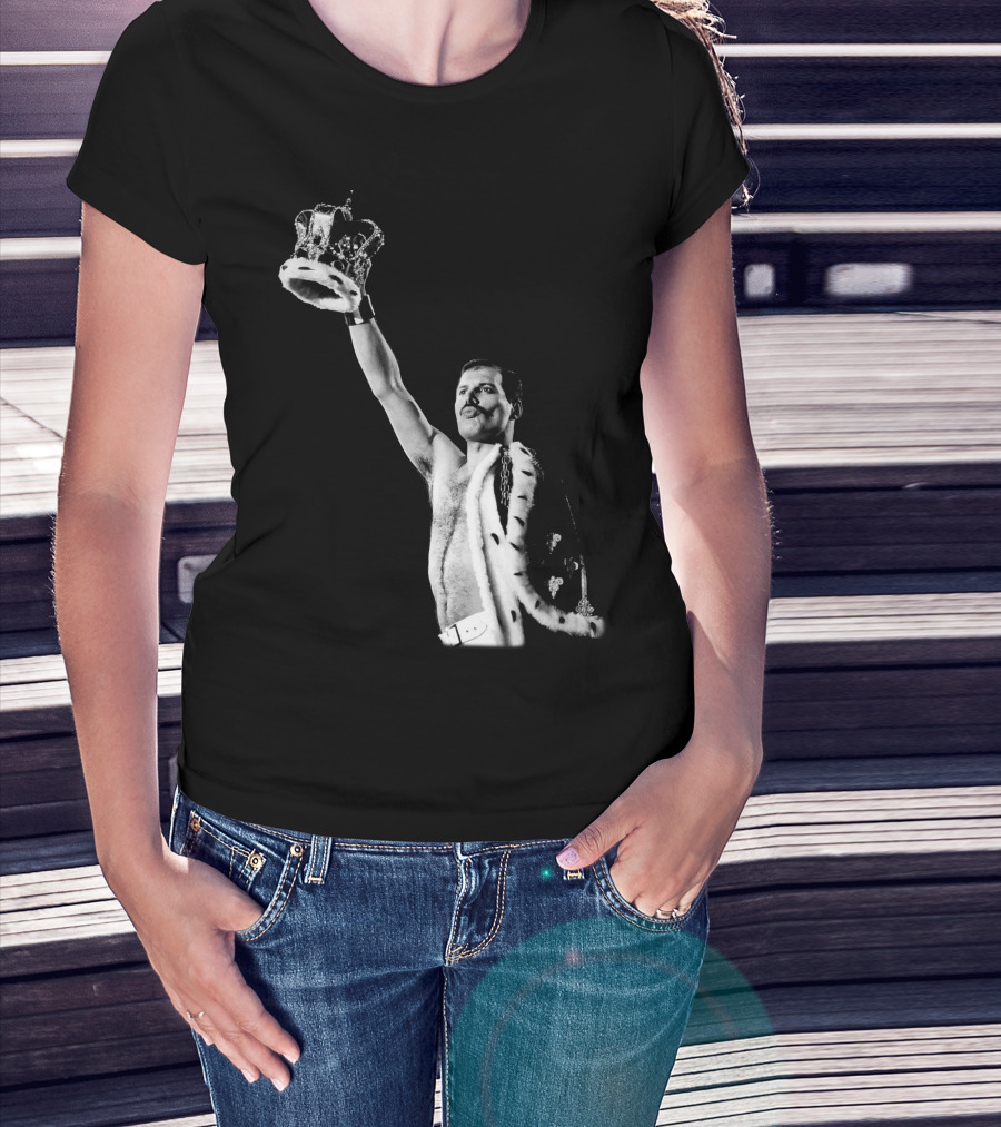 Qun Freddie Mercury Raising Crown Iconic Moment T-Shirt