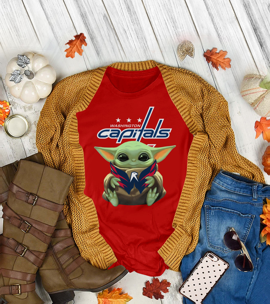 WASHINGTON CAPITALS BABY YODA NHL HOCKEY MANDALORIAN CROSSOVER T-Shirt