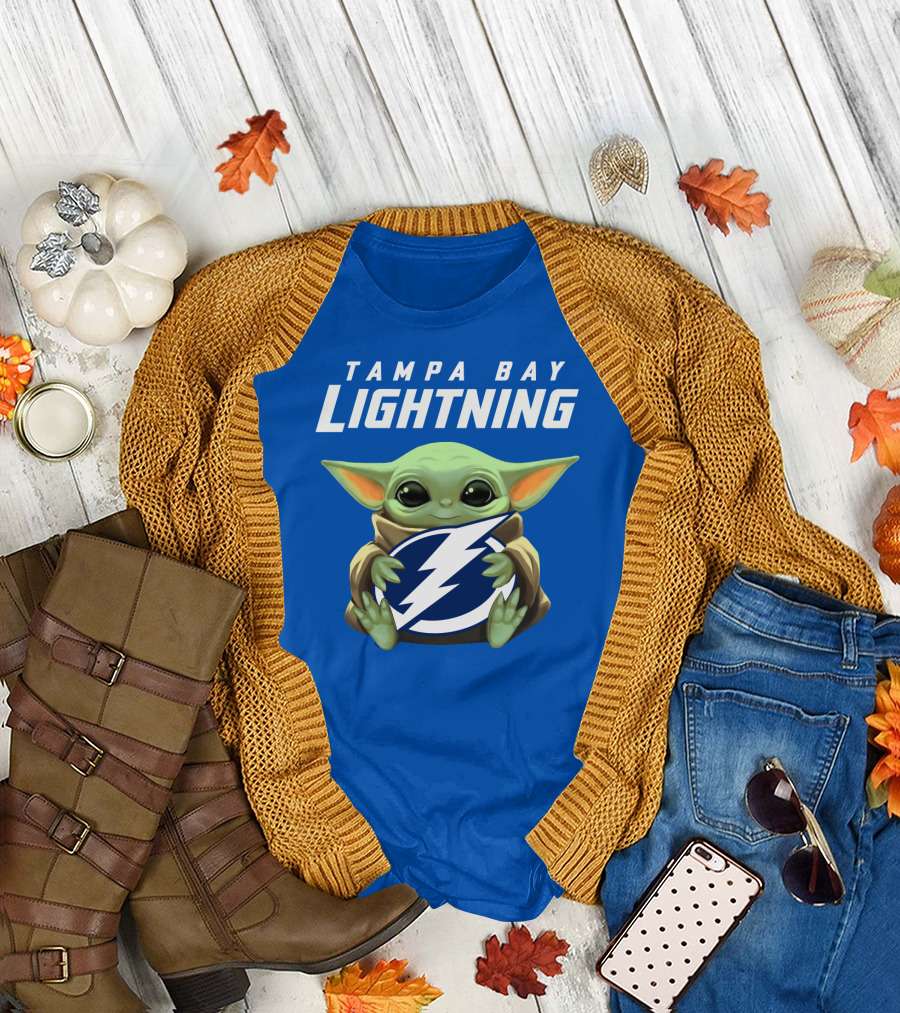 Tampa Bay Lightning Baby Yoda Holding T-Shirt