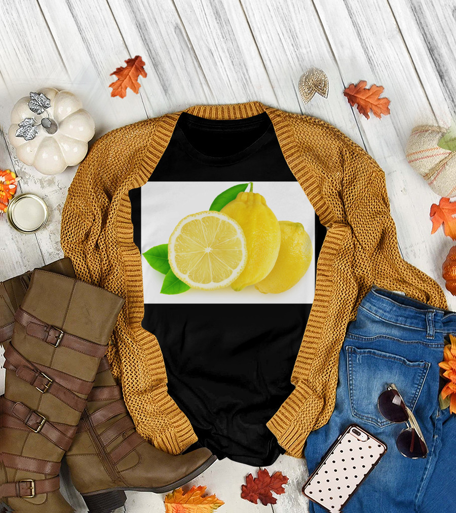 Cut Lemons with Leaves Artwork P T-Shirt