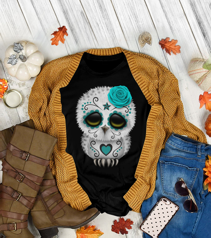 Cute Blue Day Of The Dead Sugar Skull Owl with Floral Rose and Heart Motif T-Shirt