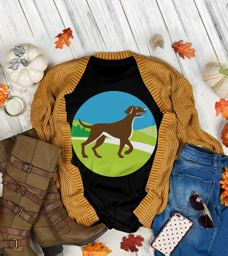 English Pointer Dog in Landscape Circle R T-Shirt