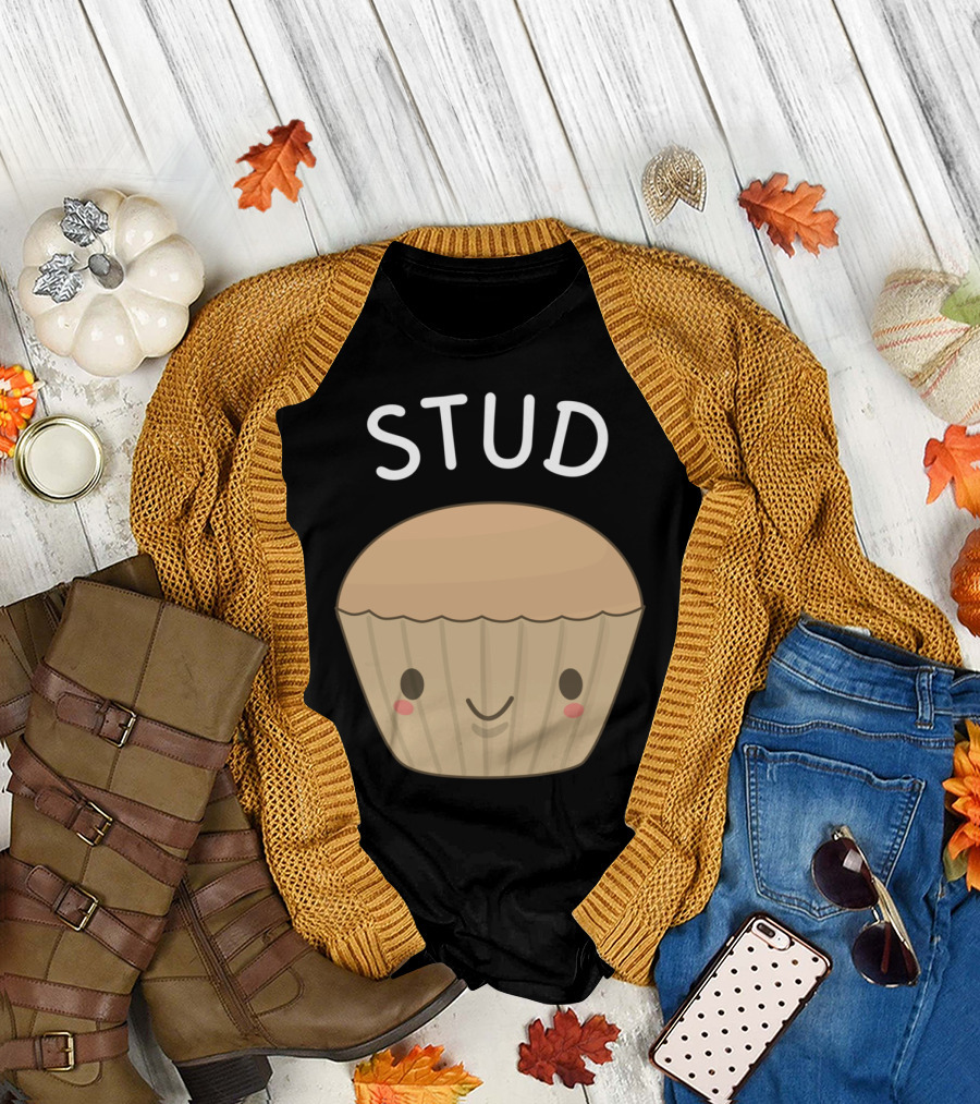 Cute Stud Muffin Pun H Smiling Muffin Face T-Shirt
