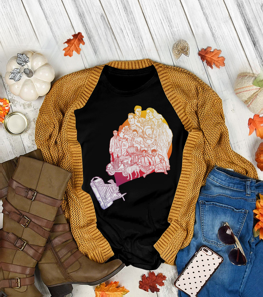 Family Album Portrait with Vintage Camera and Color Gradient Background T-Shirt