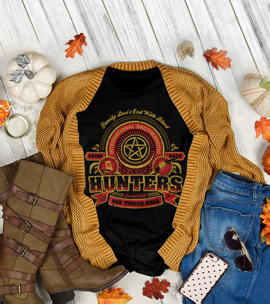 Family Don't End With Blood International Brotherhood Union Made Hunters Local 666 Non Timebo Mala T-Shirt