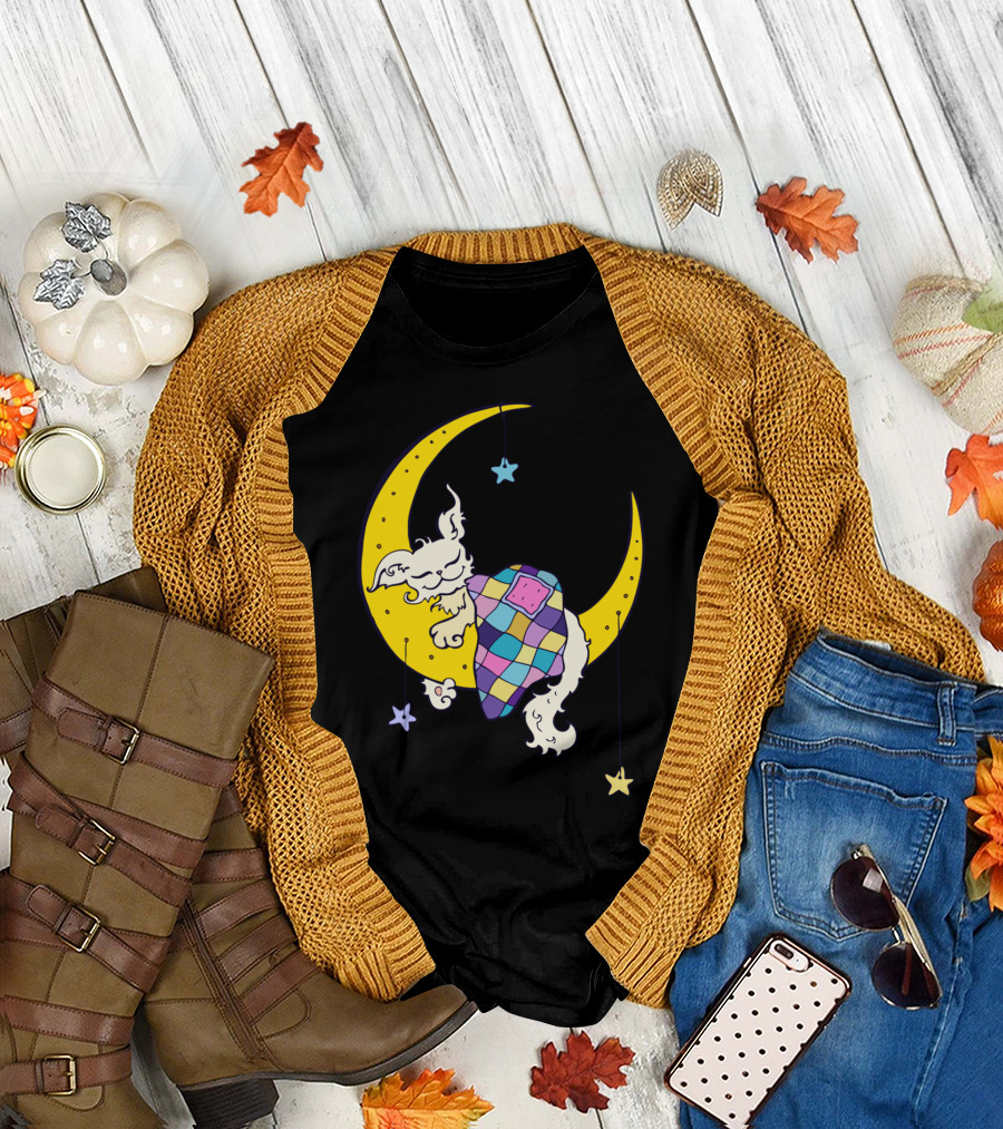 Dream On The Moon Cat Sleeping on Crescent Under Stars T-Shirt