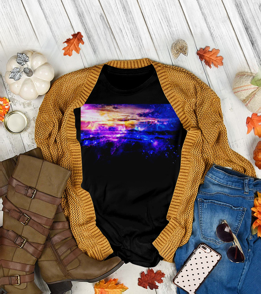 Ad Amorem Amisi Vanilla Twilight Colorful Celestial Landscape T-Shirt