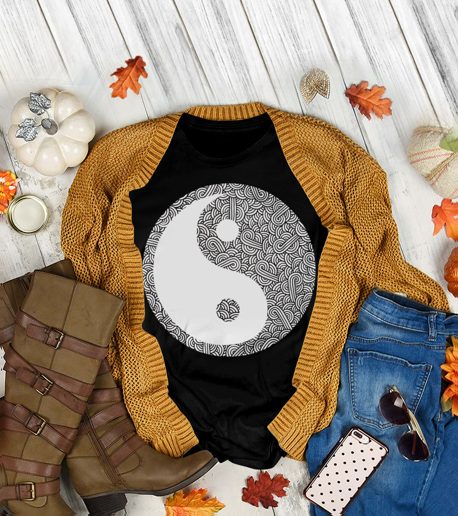 Yin Yang Black and White Swirls Doodles T-Shirt